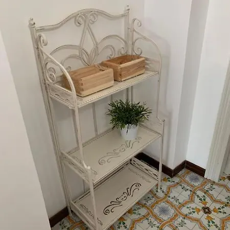 Felicita Con Giardino Immerso Nel Bosco *